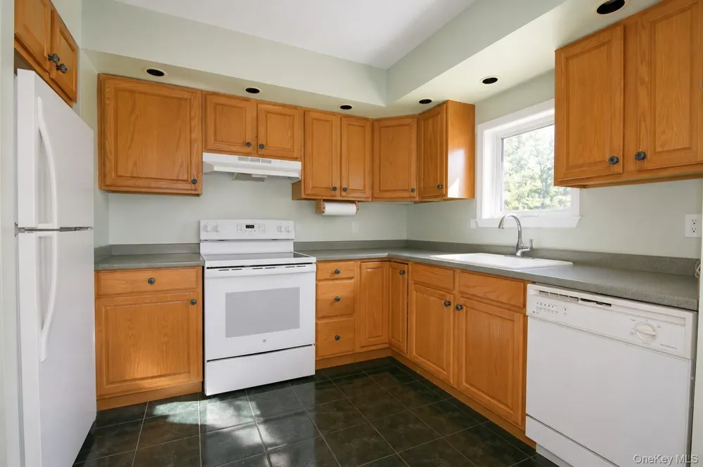 89 Quannacut Road Pine Bush, NY 12566