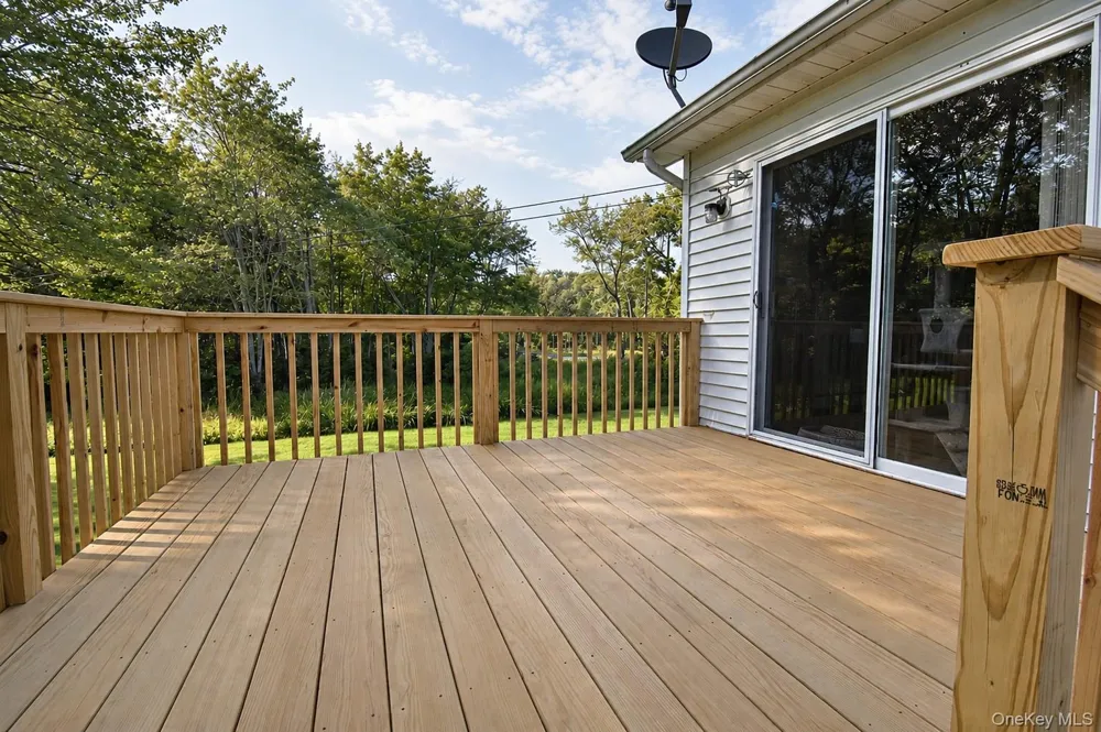 89 Quannacut Road Pine Bush, NY 12566