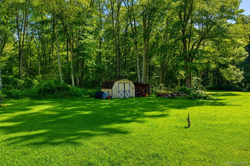 89 Quannacut Road Pine Bush, NY 12566
