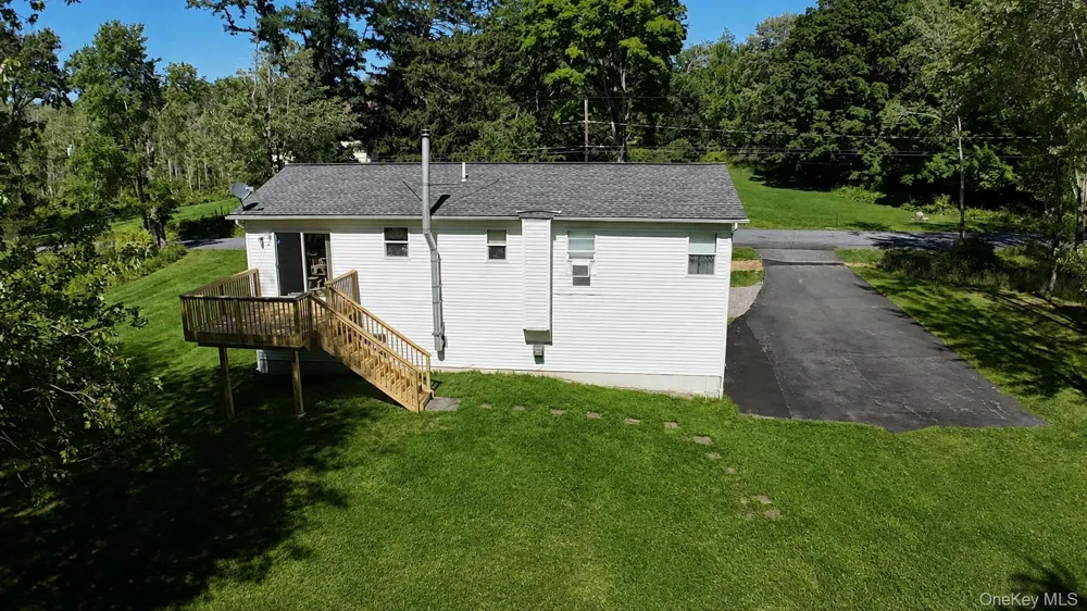 89 Quannacut Road Pine Bush, NY 12566