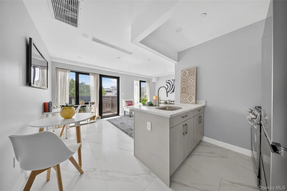 643 5th Avenue #5C Brooklyn, NY 11215