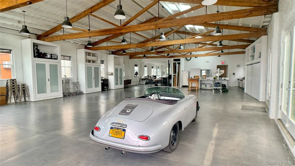 76 Prince Street Kingston, NY 12401
