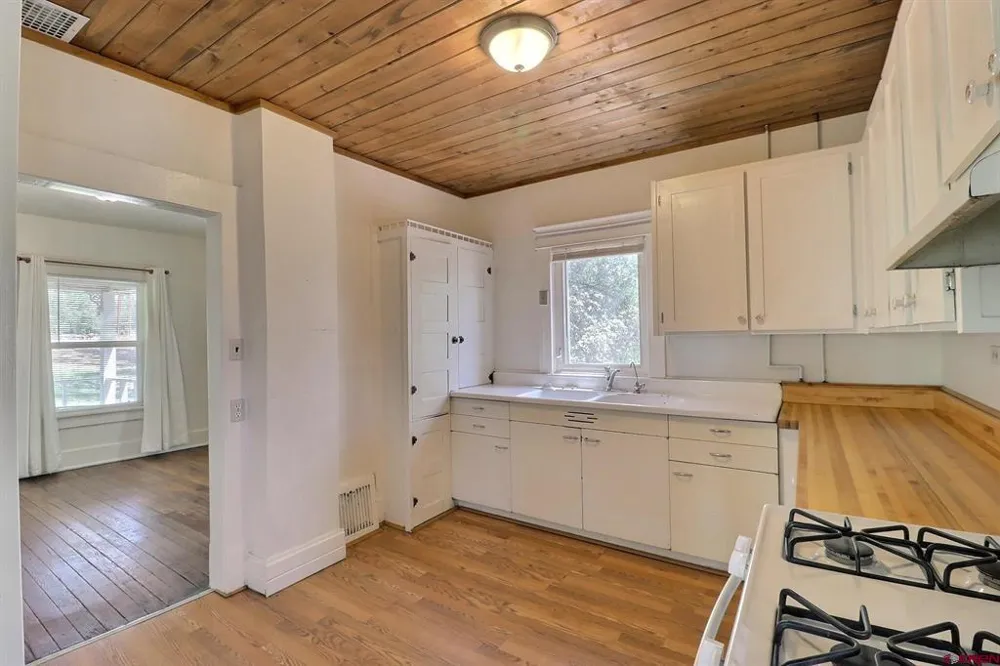 31490 Highway 92 Hotchkiss, CO 81419