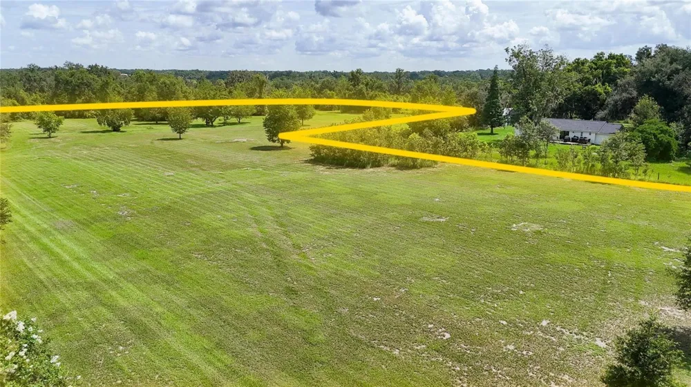 2452 WELCOME ROAD Lithia, FL 33547