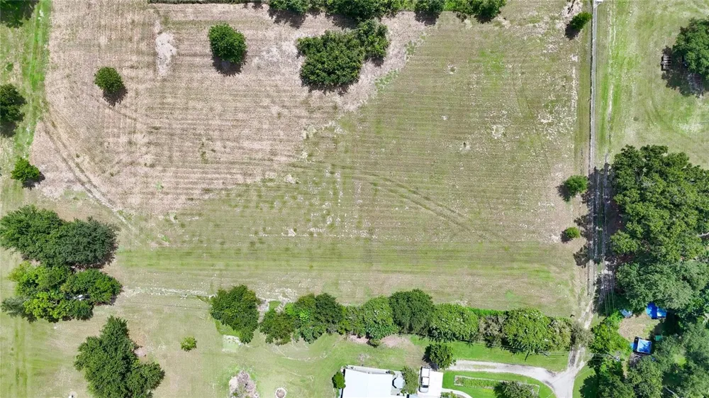 2452 WELCOME ROAD Lithia, FL 33547