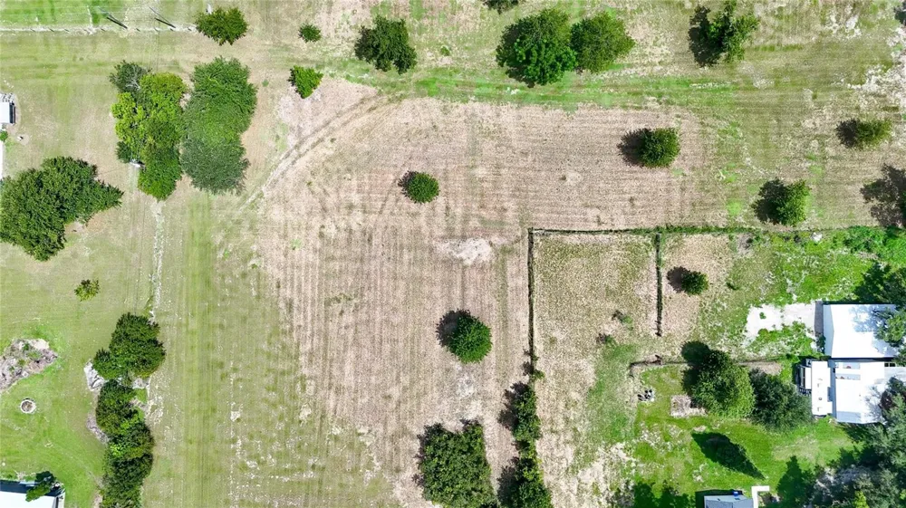 2452 WELCOME ROAD Lithia, FL 33547
