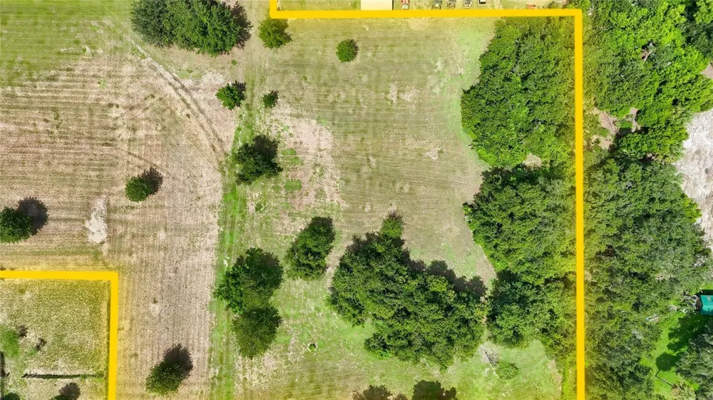 2452 WELCOME ROAD Lithia, FL 33547