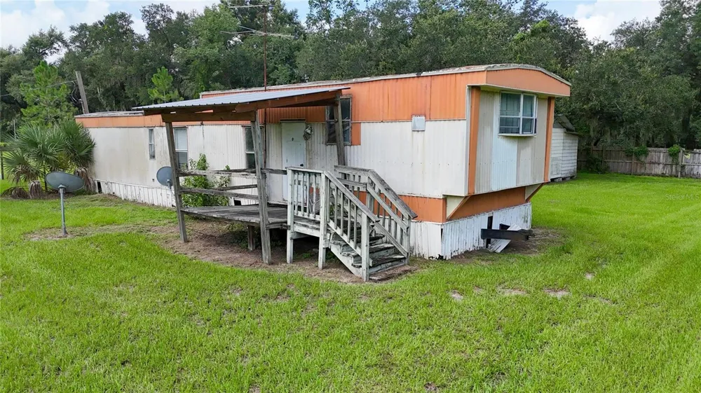 2452 WELCOME ROAD Lithia, FL 33547