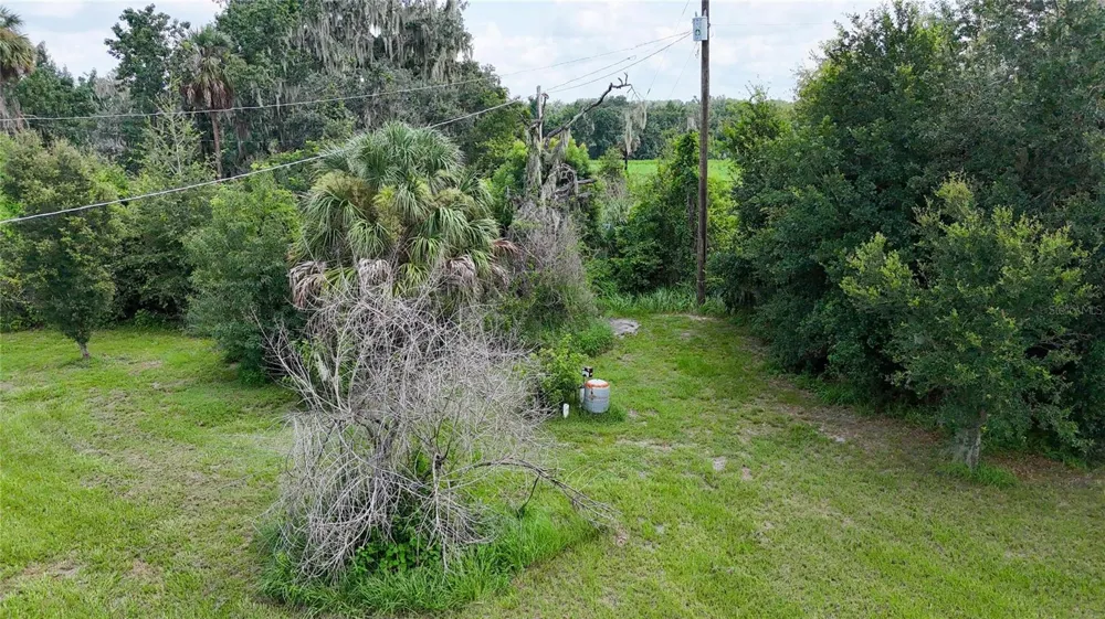 2452 WELCOME ROAD Lithia, FL 33547