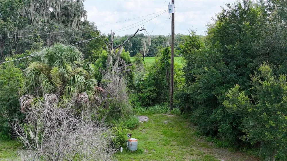 2452 WELCOME ROAD Lithia, FL 33547