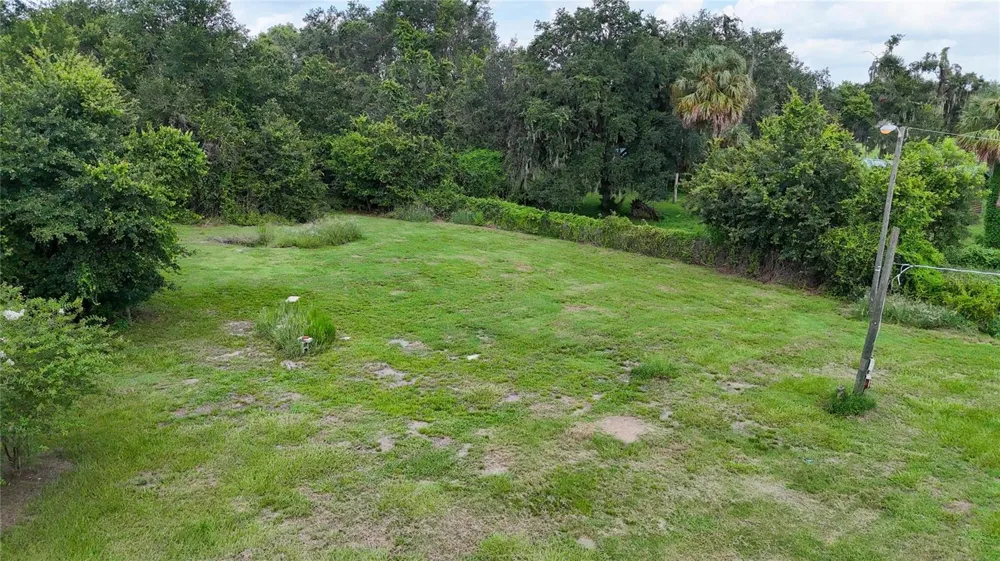 2452 WELCOME ROAD Lithia, FL 33547