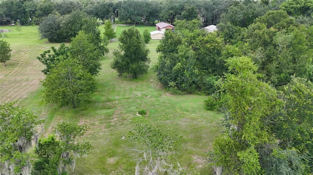 2452 WELCOME ROAD Lithia, FL 33547