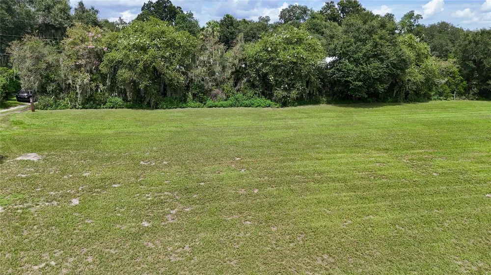 2452 WELCOME ROAD Lithia, FL 33547