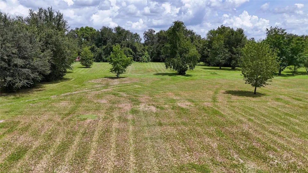 2452 WELCOME ROAD Lithia, FL 33547