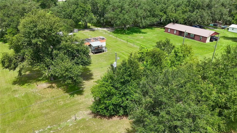 2452 WELCOME ROAD Lithia, FL 33547