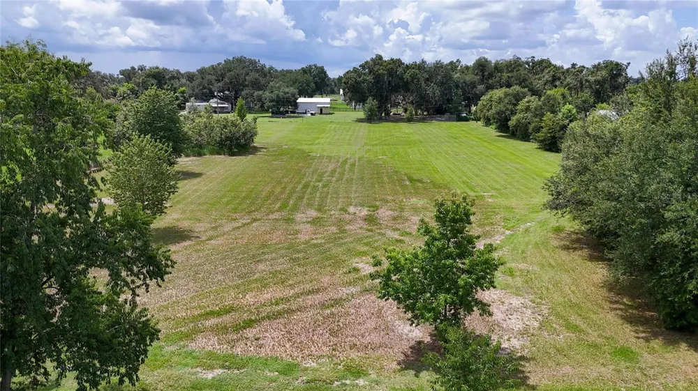 2452 WELCOME ROAD Lithia, FL 33547