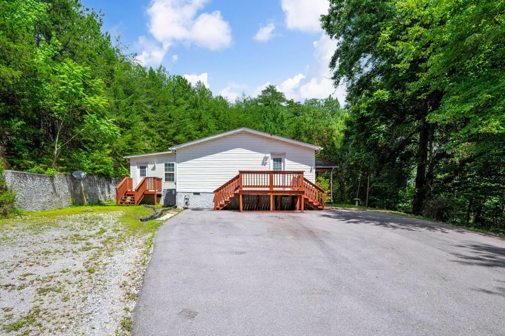 288 Five Points Road Dayton, TN 37321