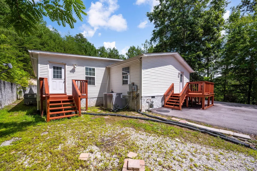 288 Five Points Road Dayton, TN 37321