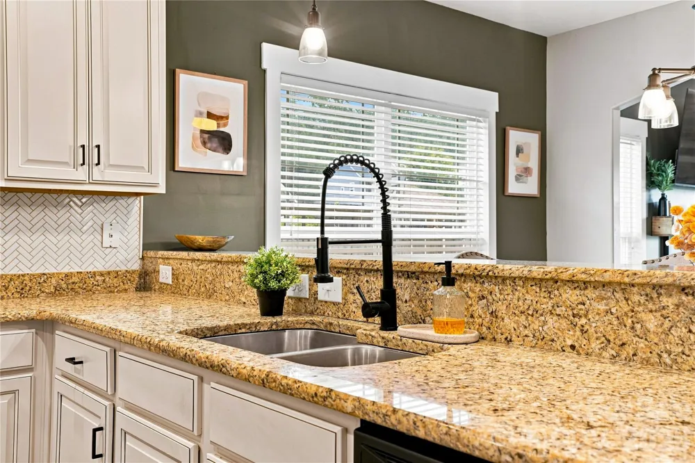 3151 Delaware Drive Denver, NC 28037