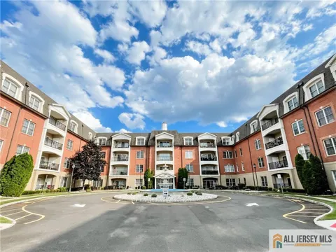 105 Regency Place