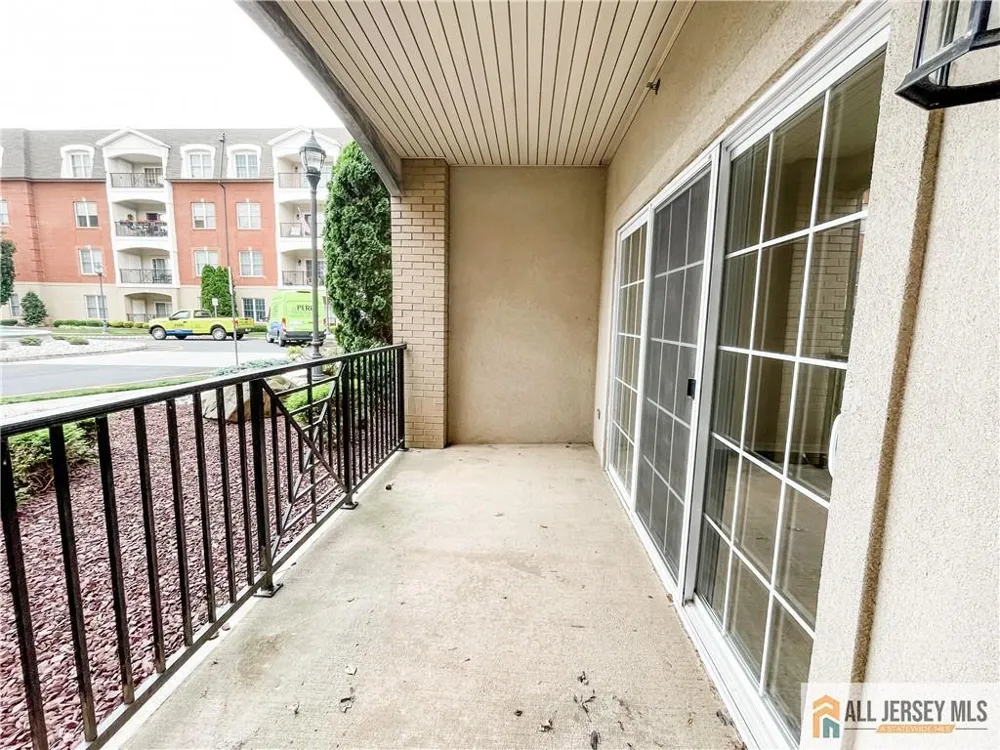 105 Regency Place Woodbridge Proper, NJ 07095