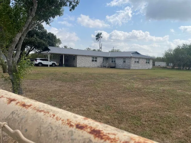 372 E Fm 771 Riviera, TX 78379