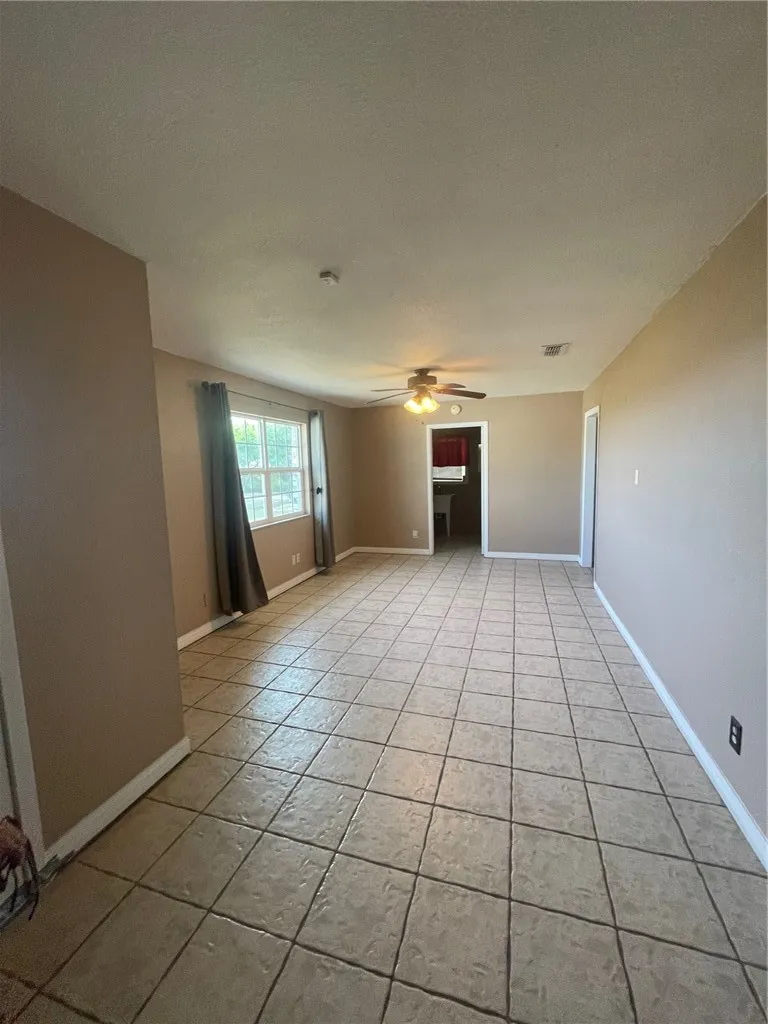 372 E Fm 771 Riviera, TX 78379