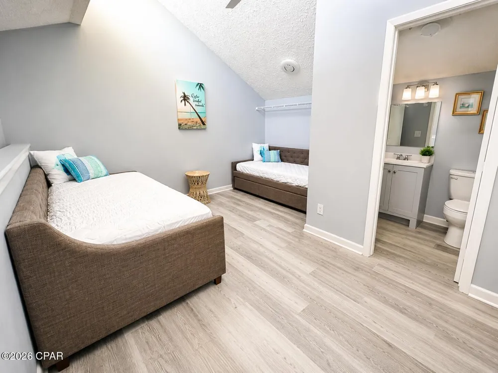 4113 Holiday Drive #201 Panama City, FL 32408