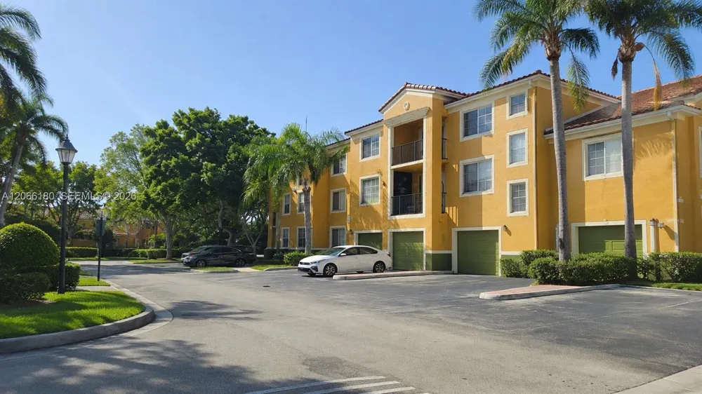 2440 E Preserve Way #303 Miramar, FL 33025