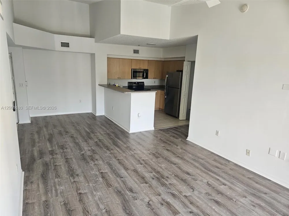 2440 E Preserve Way #303 Miramar, FL 33025