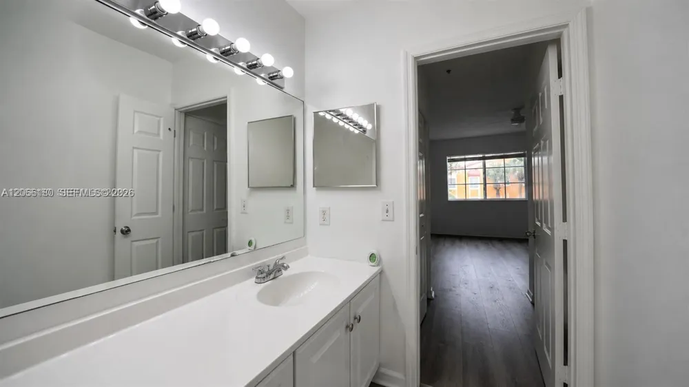 2440 E Preserve Way #303 Miramar, FL 33025