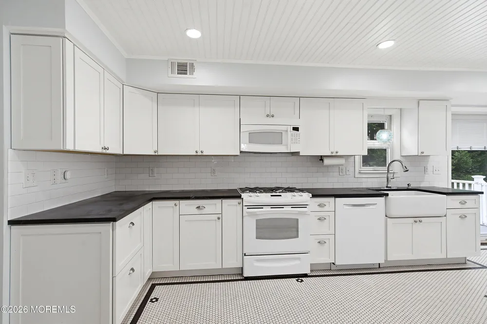 126 Linnea Lane Brick, NJ 08724