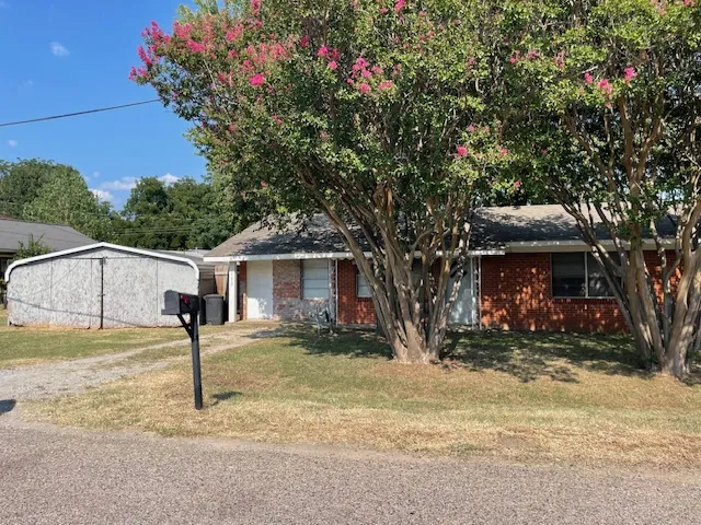 102 Collins Street Colbert, OK 74733