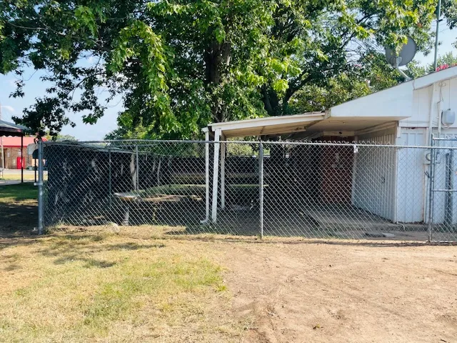 102 Collins Street Colbert, OK 74733