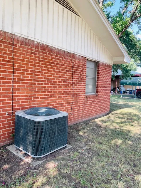 102 Collins Street Colbert, OK 74733