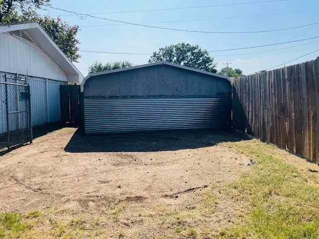 102 Collins Street Colbert, OK 74733