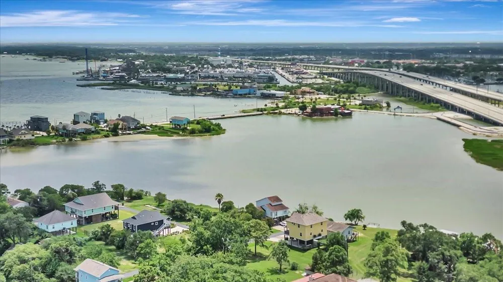 Hall Street, Lot 4 Seabrook, TX 77586