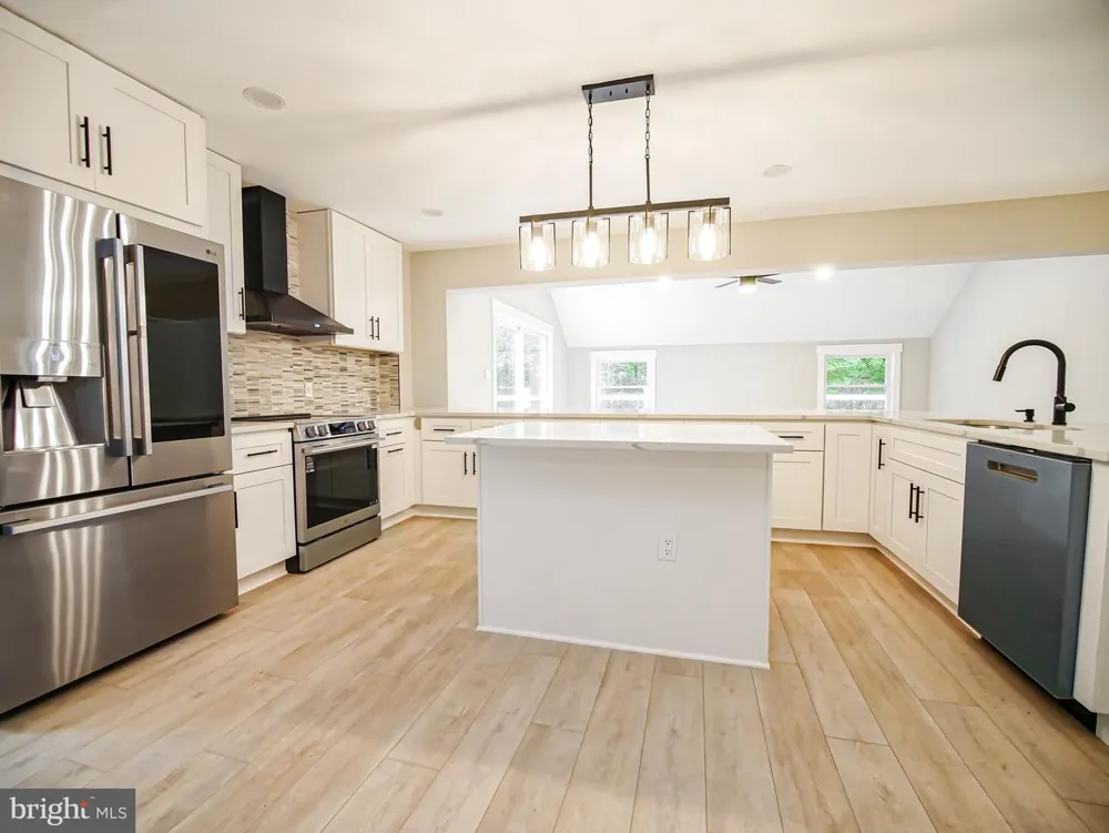 1375 POND VIEW LANE Newtown Square, PA 19073