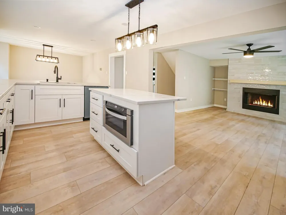 1375 POND VIEW LANE Newtown Square, PA 19073
