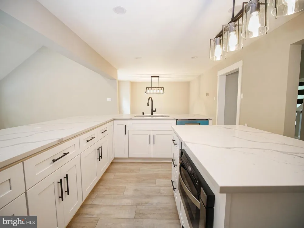 1375 POND VIEW LANE Newtown Square, PA 19073
