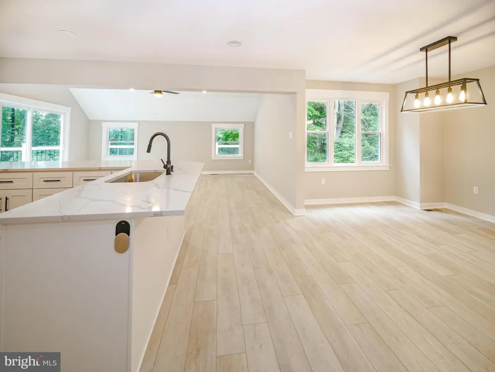 1375 POND VIEW LANE Newtown Square, PA 19073