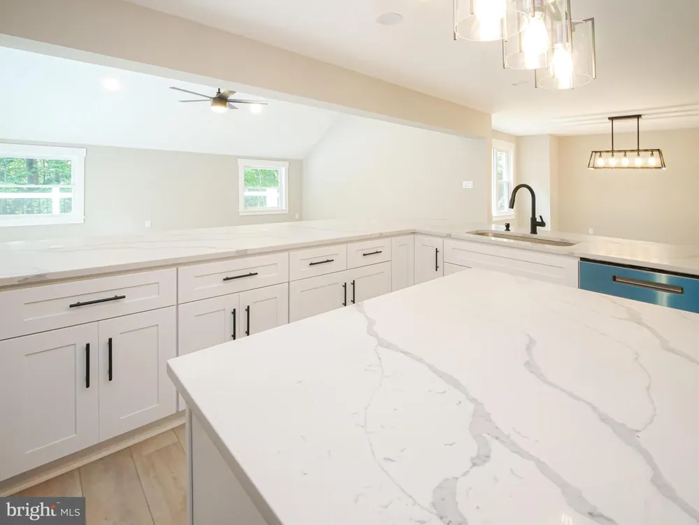 1375 POND VIEW LANE Newtown Square, PA 19073