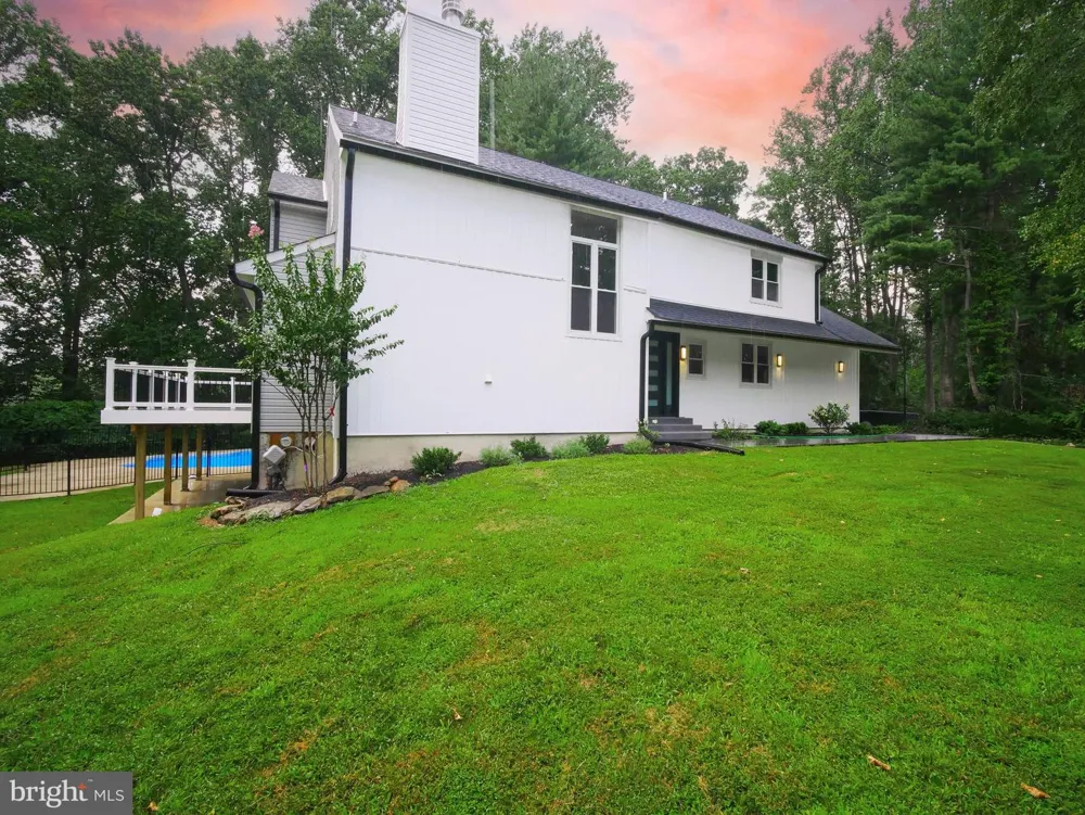 1375 POND VIEW LANE Newtown Square, PA 19073