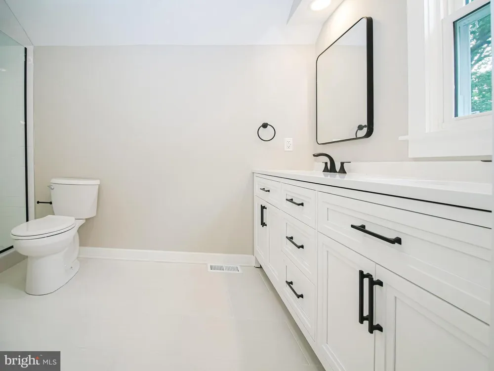 1375 POND VIEW LANE Newtown Square, PA 19073