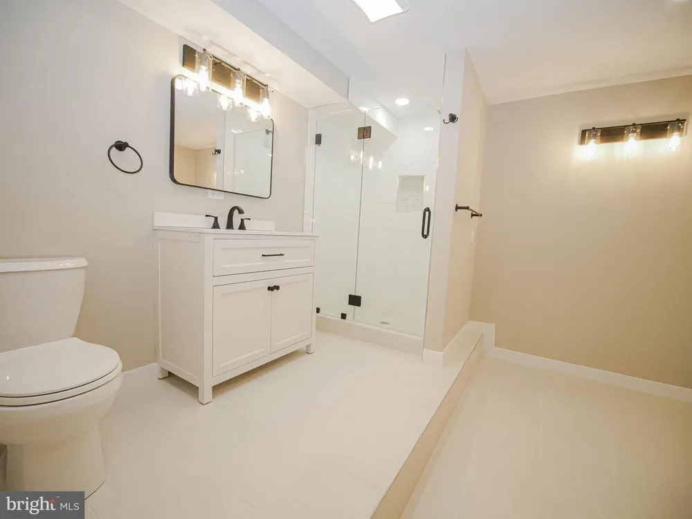 1375 POND VIEW LANE Newtown Square, PA 19073