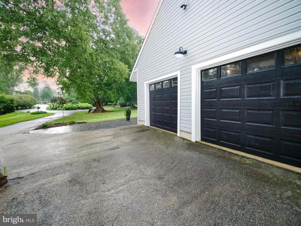 1375 POND VIEW LANE Newtown Square, PA 19073