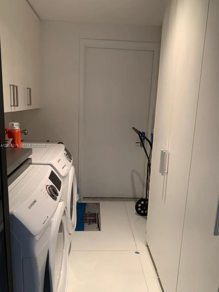 17121 Collins Ave #2808 Sunny Isles Beach, FL 33160