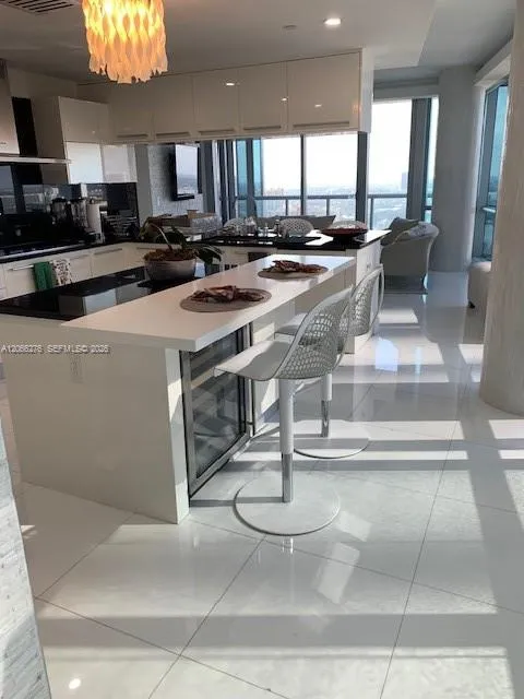17121 Collins Ave #2808 Sunny Isles Beach, FL 33160
