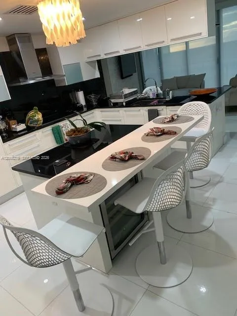 17121 Collins Ave #2808 Sunny Isles Beach, FL 33160