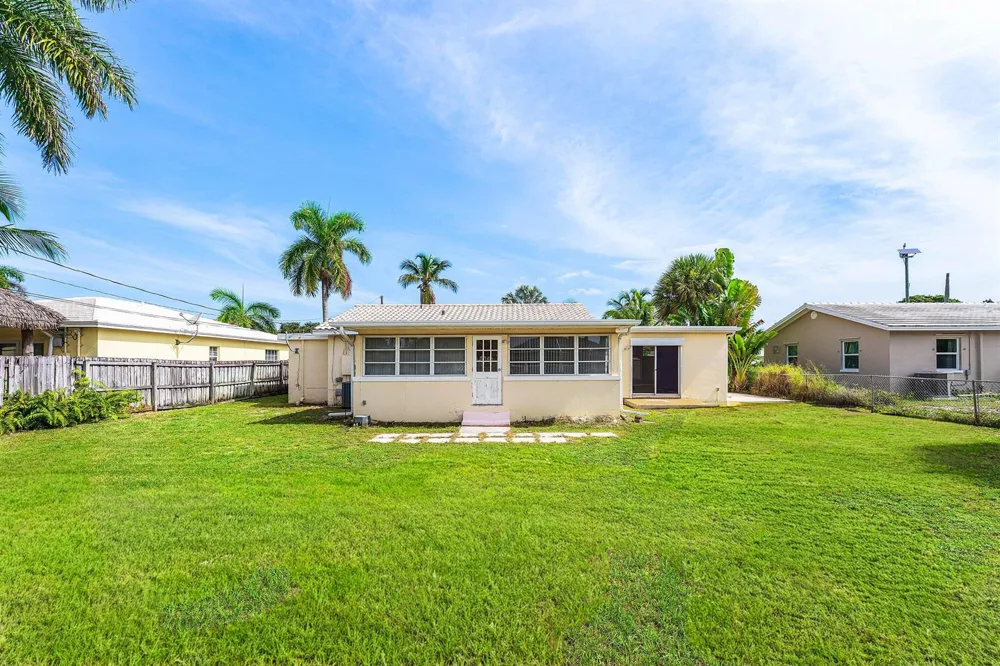 122 Euclid Boulevard Lantana, FL 33462